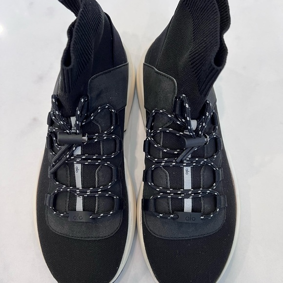 ✨ALO YOGA✨Wanderer Sneakers - Picture 6 of 12